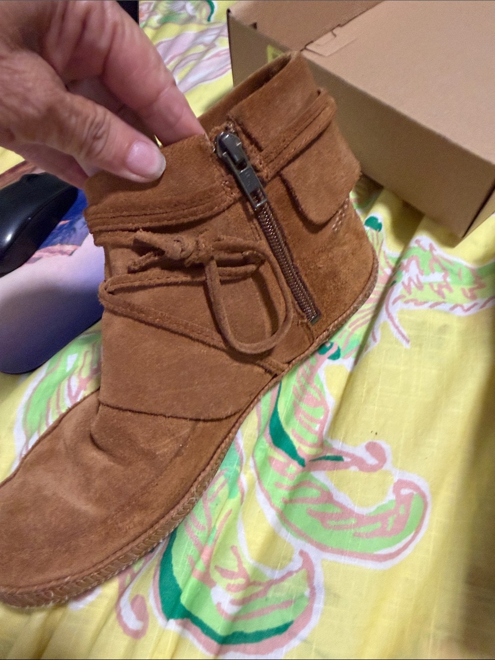 UGG W Reid Ankle Boot in Chestnut